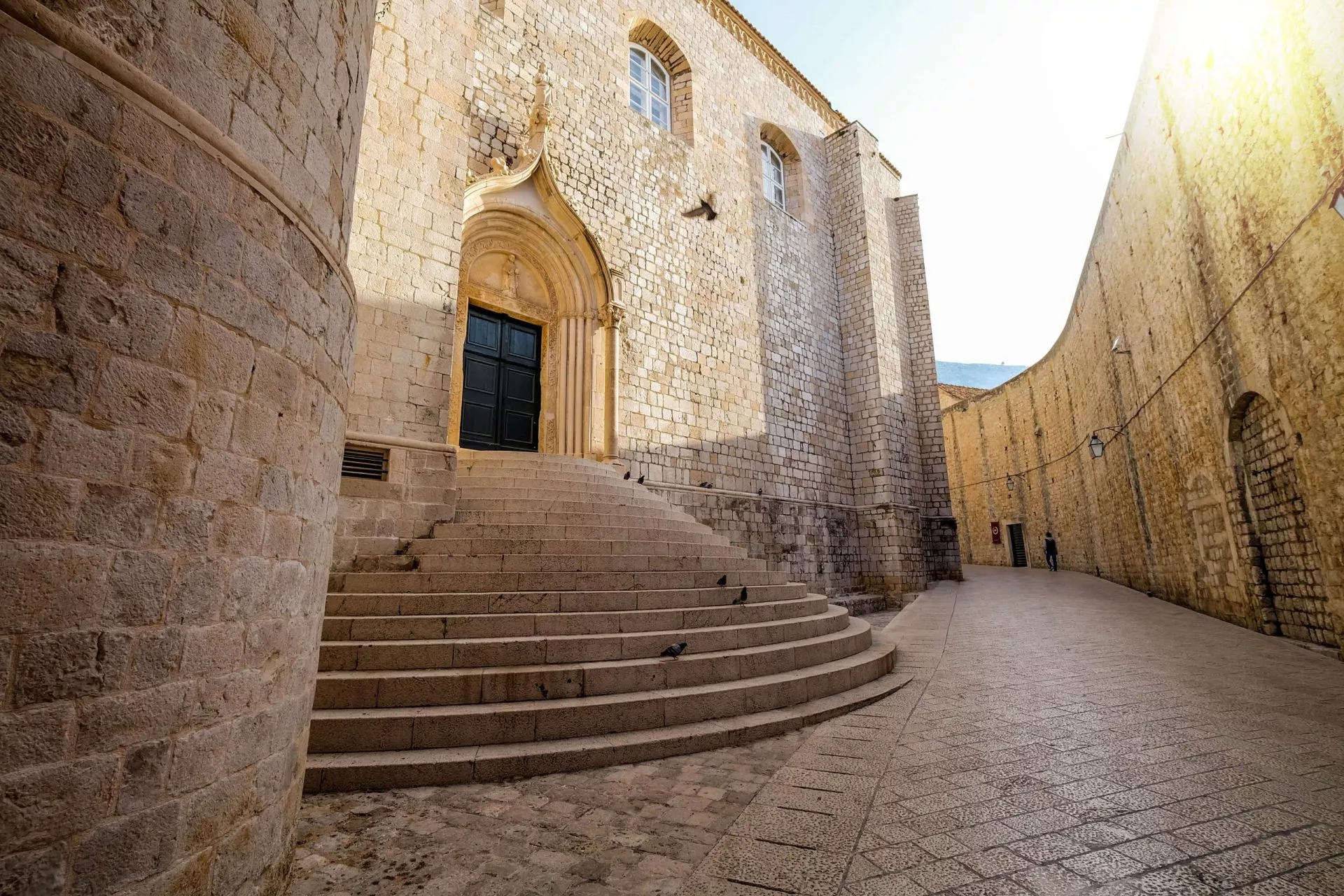 Dubrovnik small streets scaled