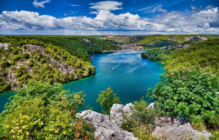 Skradin uitzicht vanaf sibenik brug geschaald